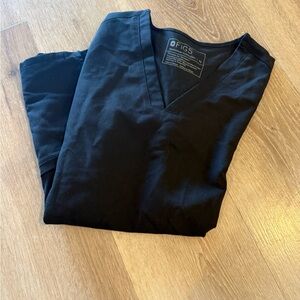 Figs Black Casma Scrub Top